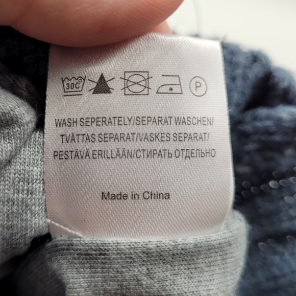 HORZE | Monika kids snowflake hat pompom beanie toque - Picture 9 of 9